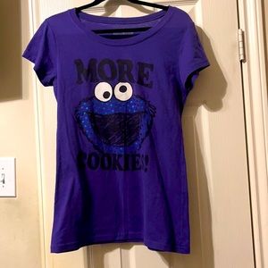 Licensed 123 Sesame Street Cookie Monster More Cookies! Junior 2XL Purple Tee